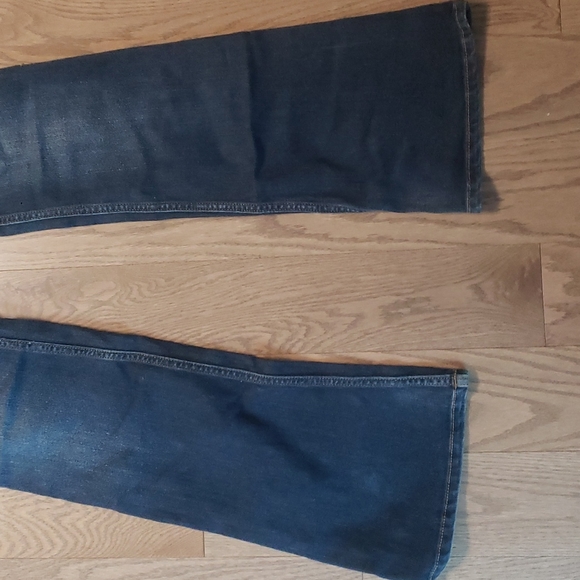 Jeans - Picture 3 of 4